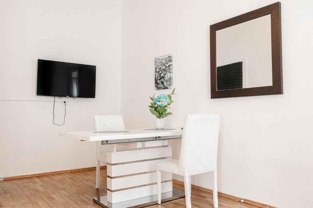Central Belvedere 3Br Shared Apartment - 12 Min From City Center Viena Exterior foto
