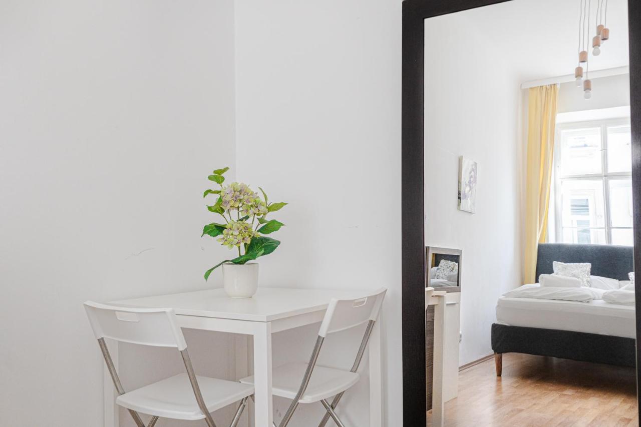 Central Belvedere 3Br Shared Apartment - 12 Min From City Center Viena Exterior foto