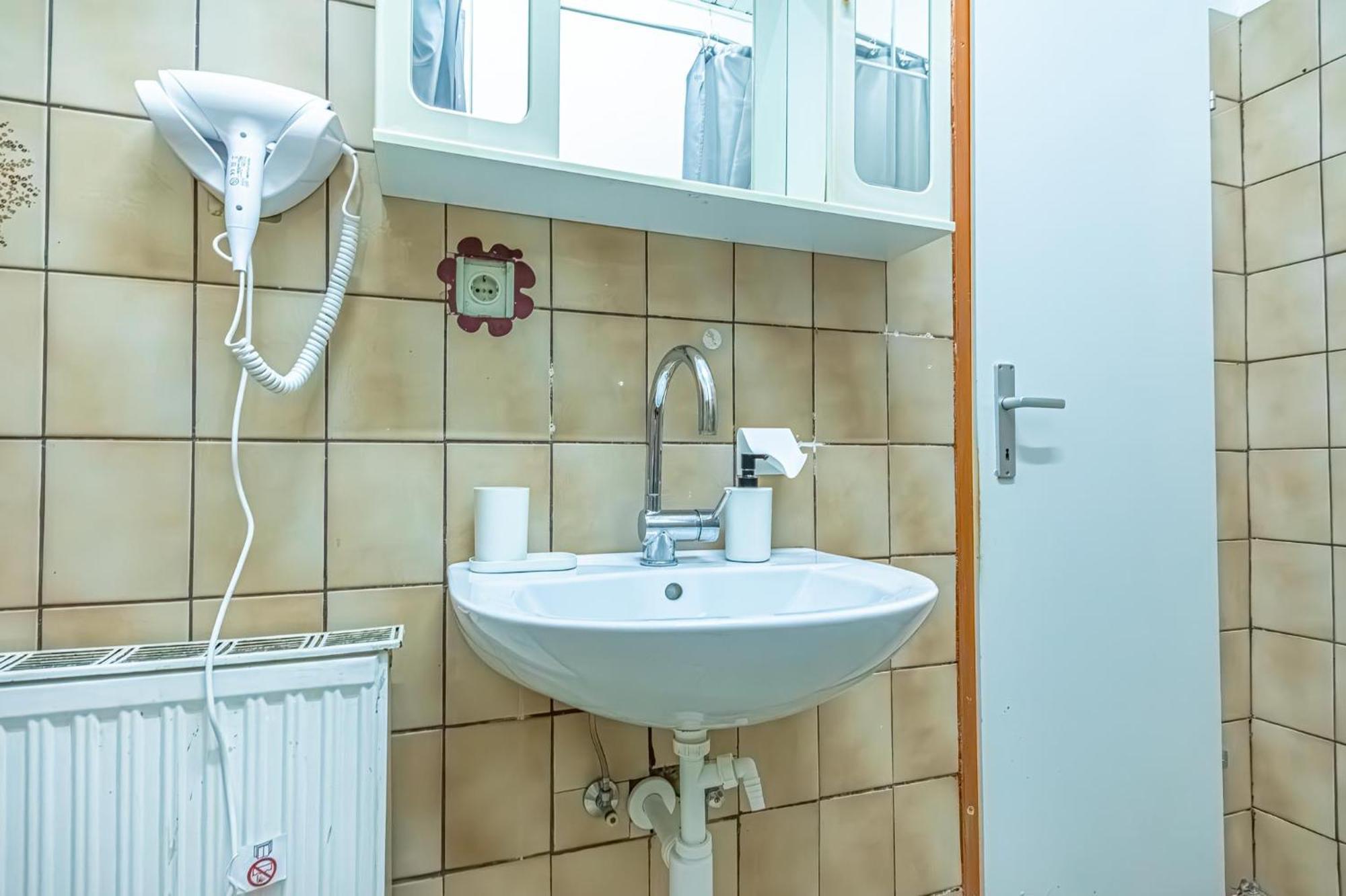 Central Belvedere 3Br Shared Apartment - 12 Min From City Center Viena Exterior foto