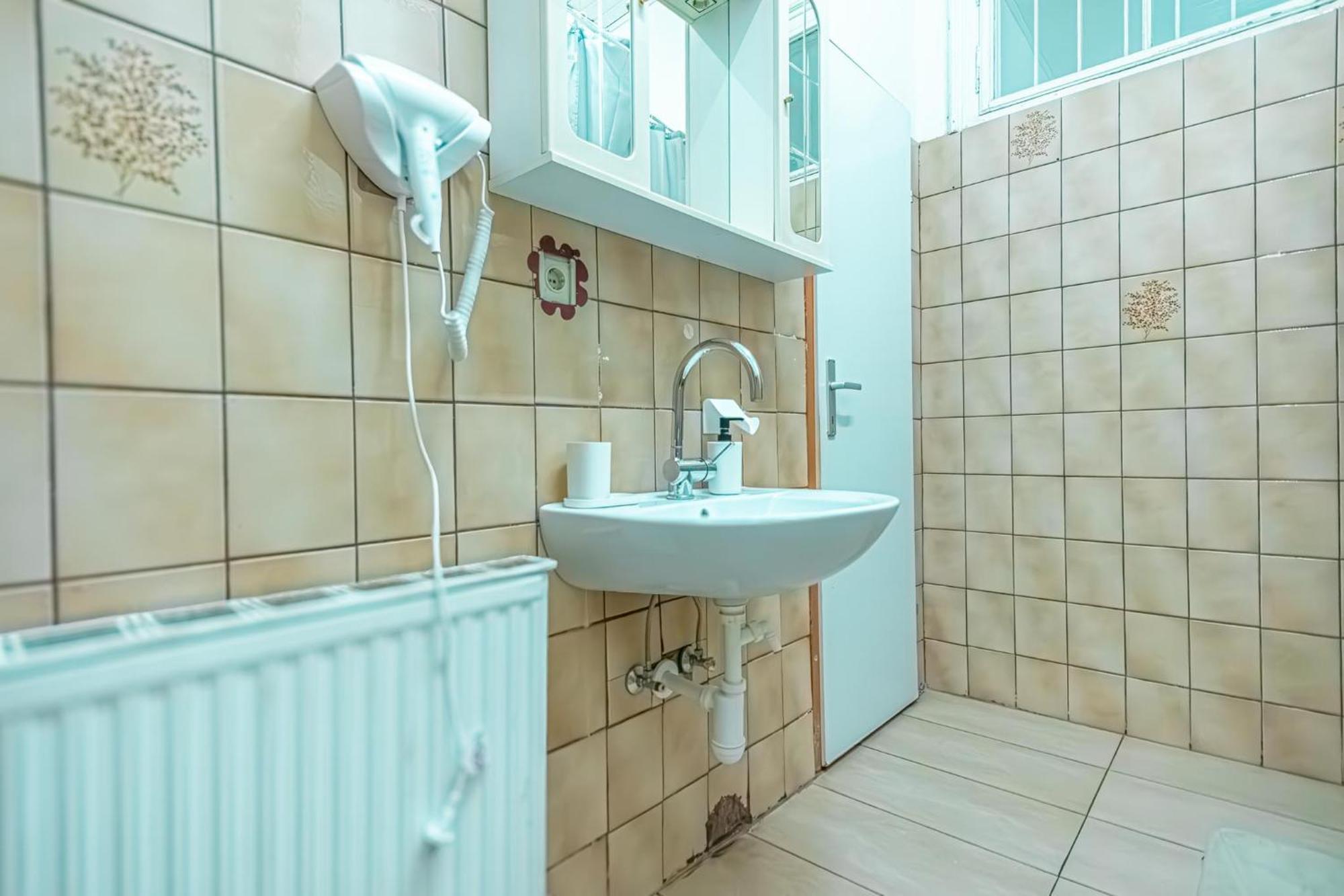 Central Belvedere 3Br Shared Apartment - 12 Min From City Center Viena Exterior foto